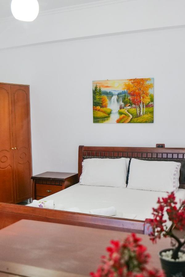 Guest House Gerard Ksamil Exterior foto
